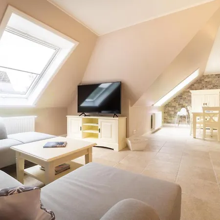 Apartman Hues Waalnoed 2 *