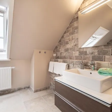 Apartman Hues Waalnoed 2 *